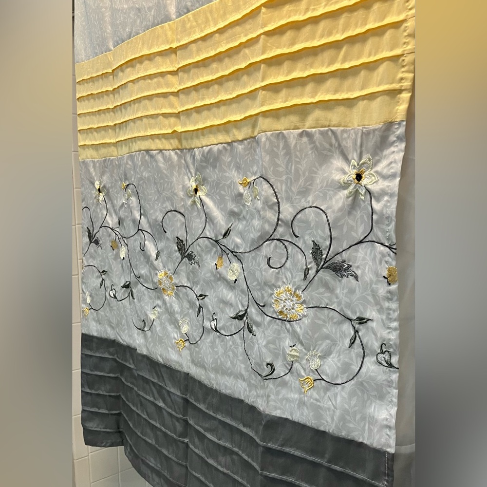 Madison Park Shimmering Yellow/Gold/White/Gray Silky Polyester Fabric beautiful